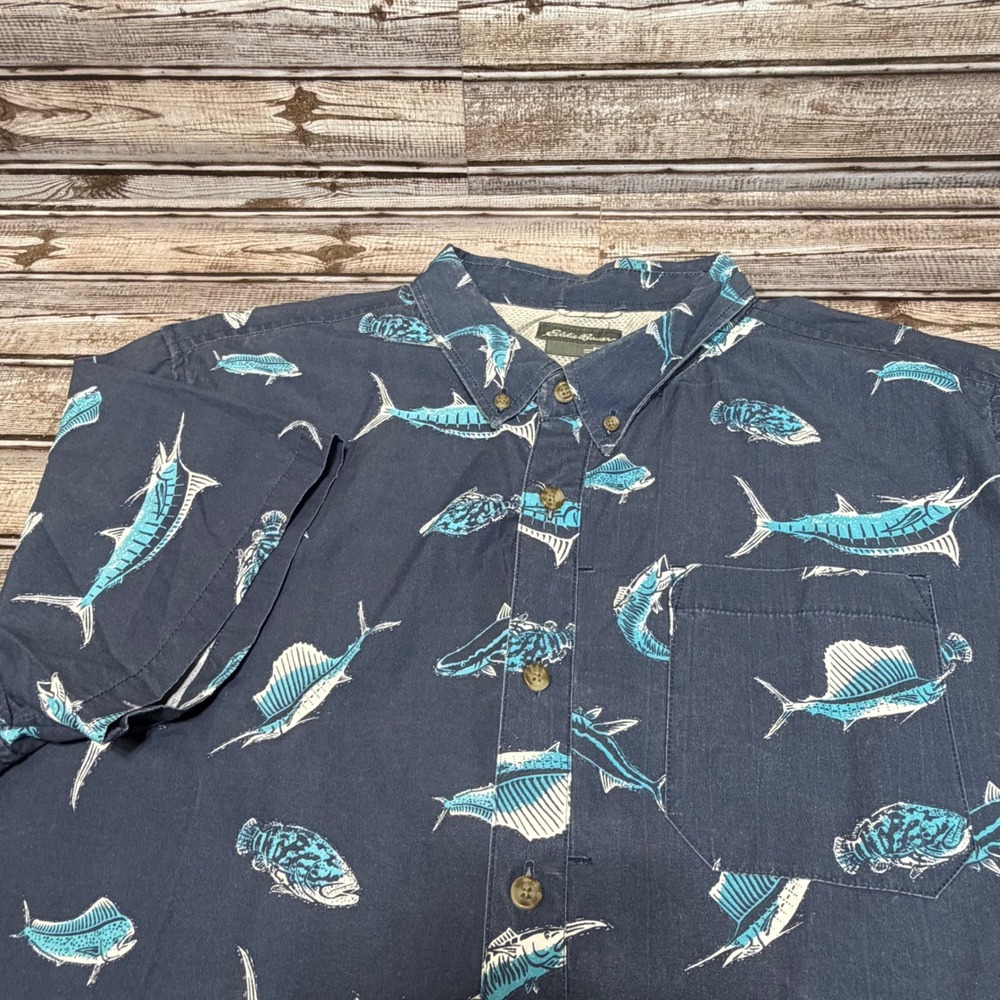 Eddie Bauer Button Down Shirt Mens 2XL Navy Blue Fish Print SS Cotton